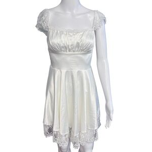 EYNMIN NWT Women’s White Satin & Lace Dress w/ Corset Back Sz. MD